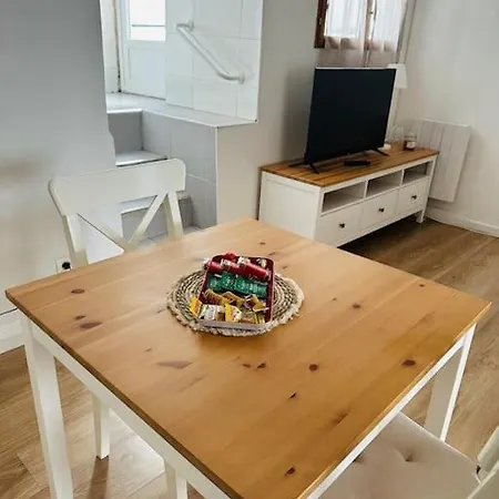 아파트 Le Moderne Avec Terrasse / Jo 2024